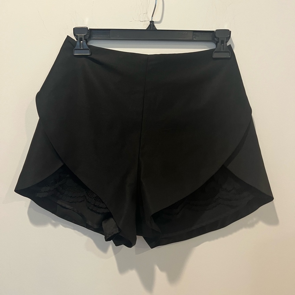 Cameo Black Women's Skorts